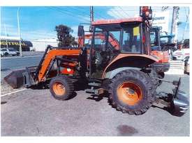 Used Kubota M5700  Tractor - picture0' - Click to enlarge