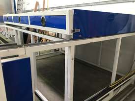 Vacuum Forming Machine - picture1' - Click to enlarge