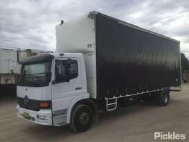 2004 Mercedes Benz Atego 1623 - picture2' - Click to enlarge