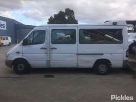 2004 Mercedes-Benz Sprinter - picture2' - Click to enlarge