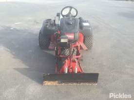 2011 Toro Sand Pro 5040 - picture1' - Click to enlarge