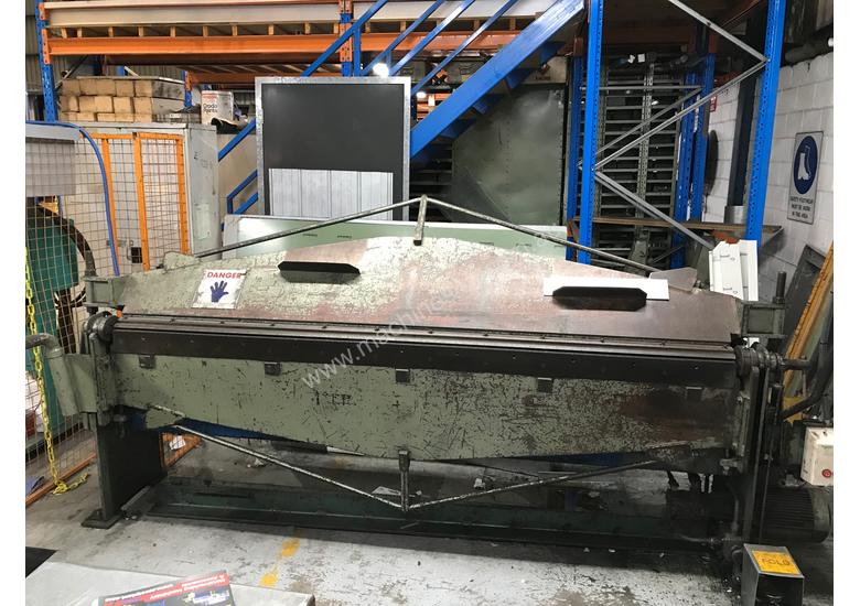 caption Just In - USED Semi Hydraulic Folder. 2500mm x 2mm Quick Sale!
