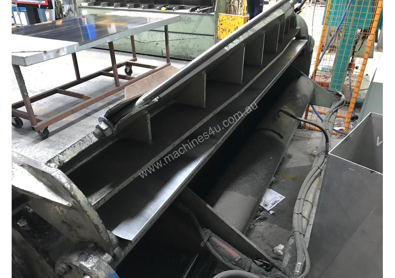 caption Just In - USED Semi Hydraulic Folder. 2500mm x 2mm Quick Sale!