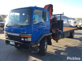 2002 Fuso Fighter - picture2' - Click to enlarge