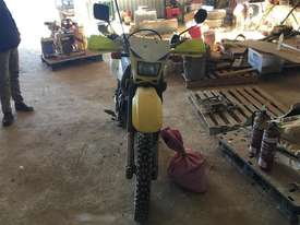 Suzuki DR250 - picture2' - Click to enlarge