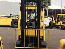 2.5T LPG Counterbalance Forklift  - picture1' - Click to enlarge