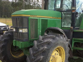 John Deere 7700 FWA/4WD Tractor - picture0' - Click to enlarge