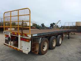 2006 Southern Cross Standard Tri Axle 45' Flat Top Lead Trailer - T15 - picture1' - Click to enlarge