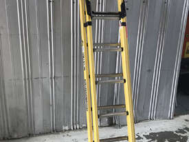 Branach Fiberglass Extension Ladder 2.7 to 3.9m with Exofit Safety Harness - picture0' - Click to enlarge
