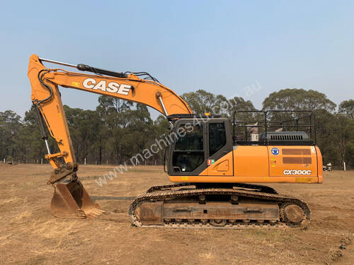 CASE CX300C Tracked-Excav Excavator