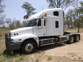 Freightliner Century C(S/T)120 Primemover Truck - picture2' - Click to enlarge