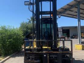 8.0T Diesel Counterbalance Forklift  - picture2' - Click to enlarge