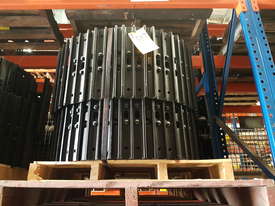 Hitachi EX60-1/2/3, Track Group 450mm Grouser Plate - picture0' - Click to enlarge
