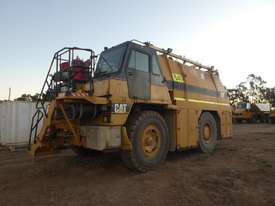 Caterpillar 769D Service Truck - picture0' - Click to enlarge