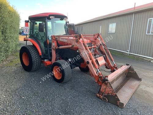 Kubota L5740 Cabin Tractor