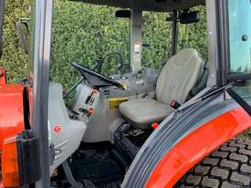 Kubota L5740 Cabin Tractor - picture2' - Click to enlarge