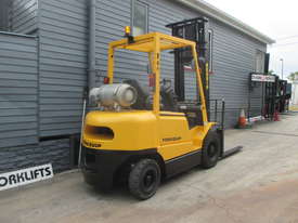 Hyster 2.5 ton LPG, Repainted Used Forklift #CS235 - picture2' - Click to enlarge