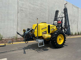 Rapid Spray 2000L Boom Spray Sprayer - picture0' - Click to enlarge