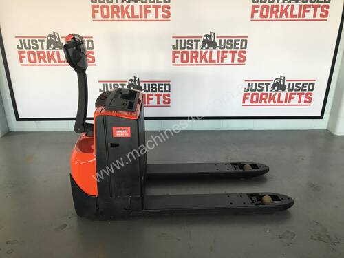 BT LWE180 1.8 TON 1800 KG CAPACITY POWER PALLET JACK WALK BEHIND PALLET MOVER LOCATED COOPERS PLAINS