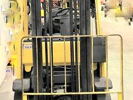 2.5T LPG Counterbalance Forklift - picture1' - Click to enlarge