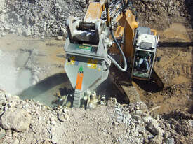 FAE RC Crusher/Pulveriser Attachments - picture2' - Click to enlarge
