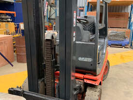 Linde H25 LPG / Petrol Counterbalance Forklift - picture1' - Click to enlarge