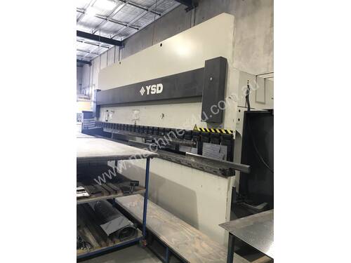 YSD Hydraulic Press Brake - 5,800mm x 165 tonne