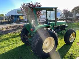 Tractor John Deere 1750 4x4 Rops 50HP - picture0' - Click to enlarge