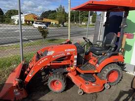 Kubota BX2680 Tractor Mid-Mount 4in1 Bucket - picture0' - Click to enlarge