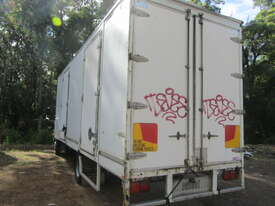 2011 HINO FE7J WRECKING STOCK #1871 - picture2' - Click to enlarge