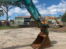 Kobelco SK135SR - picture2' - Click to enlarge