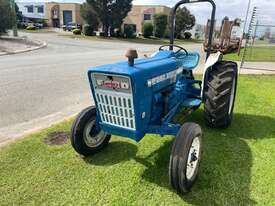 Tractor Ford 2000 2WD 3PL 36HP - picture0' - Click to enlarge