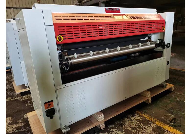 caption SHOWROOM MODEL 1600MM DOUBLE OR SINGLE SIDED GLUE SPREADER *NOW AVAILABLE*