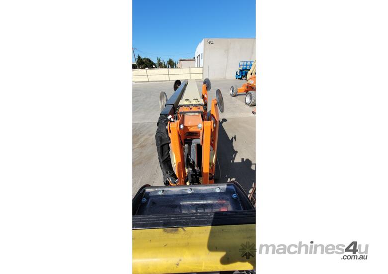JLG X 20 J Plus Crawler Boom - Hire