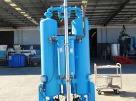 Desiccant Air Dryer, Hankinson, HHL-590, 690SCFM - picture0' - Click to enlarge