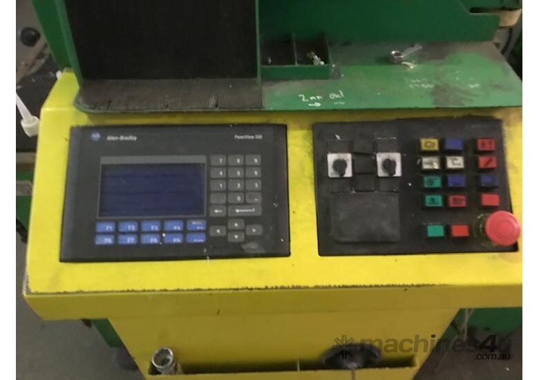 Used 2000 Bottero AUTOMATIC laminate Glass cutting table Glass Cutting