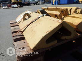 PALLET COMPRISING OF WING SHROUDS & ARROW HEADS (UNUSED) - picture1' - Click to enlarge