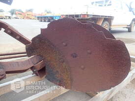 3 POINT LINKAGE 3 DISC PLOUGH - picture2' - Click to enlarge