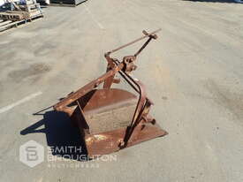 FERGUSON 3 POINT LINKAGE SCOOP BUCKET - picture0' - Click to enlarge