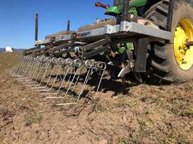FARMTECH FTM-STH4000 SPRING TINE HARROWS & BAR (4.0M), BENT TINES - picture0' - Click to enlarge