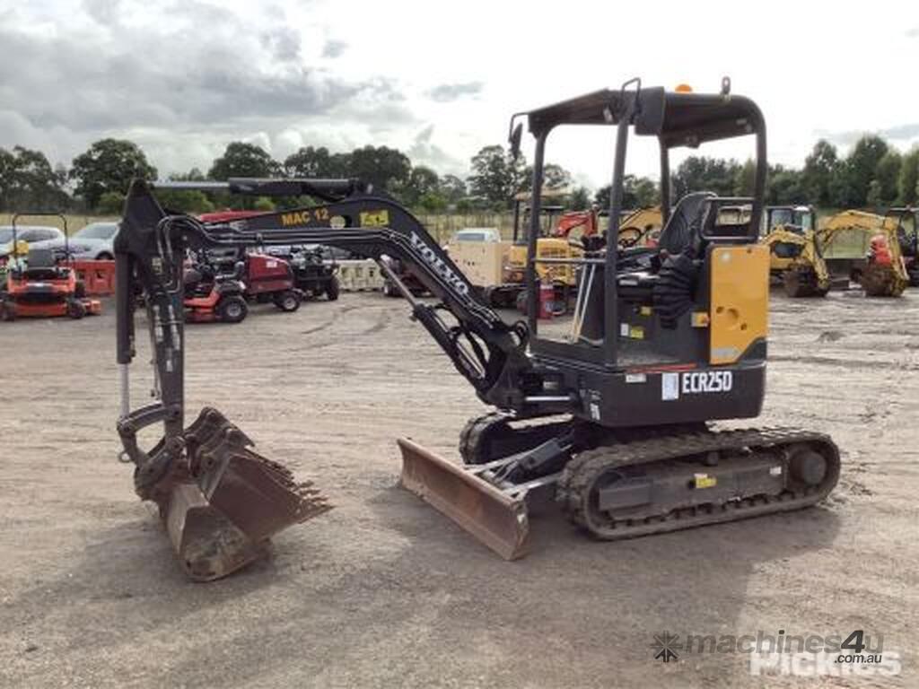 Used Volvo ECR25D 0-7 Tonne Excavator in , - Listed on Machines4u