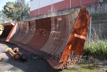 Komatsu   D475-3 Coal Blade