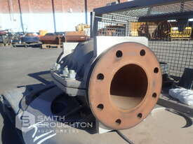 PALLET COMPRISING OF ELAST-O-VALVE, ATTACHMENTS & METAL CAGE - picture2' - Click to enlarge