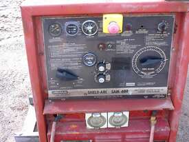 Lincoln Electric welder generator - picture0' - Click to enlarge