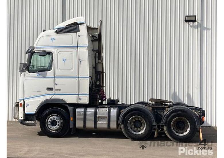 caption 2005 Volvo FH Series