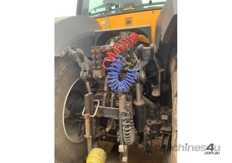 Used 2015 jcb 8310 Tractors in , Listed on Machines4u