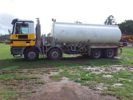 Twin steer water tanker - picture0' - Click to enlarge