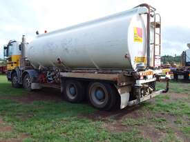Twin steer water tanker - picture1' - Click to enlarge