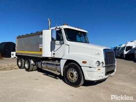 2006 Freightliner Century Class FLX CST120 - picture0' - Click to enlarge