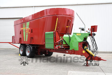 Strautmann Verti-Mix Triple Auger Feed Mixing Wagon